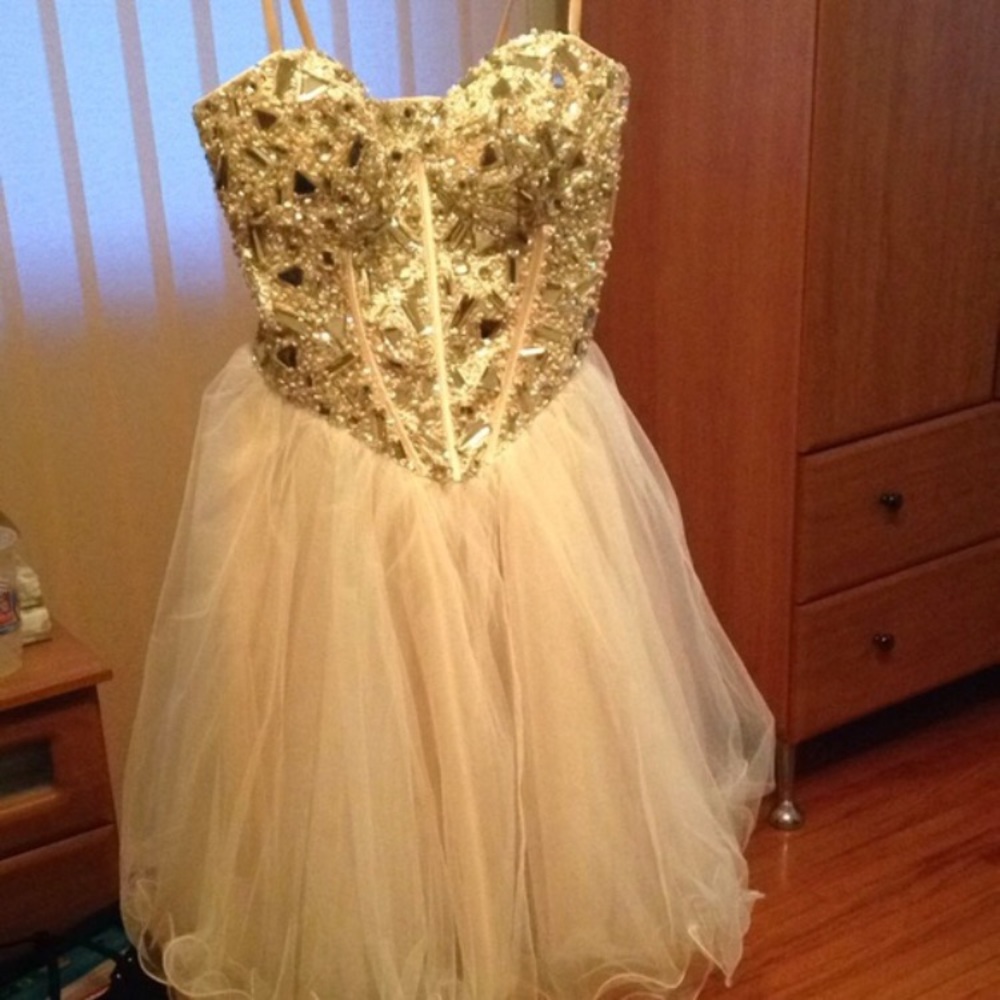Sweet 16/prom dress